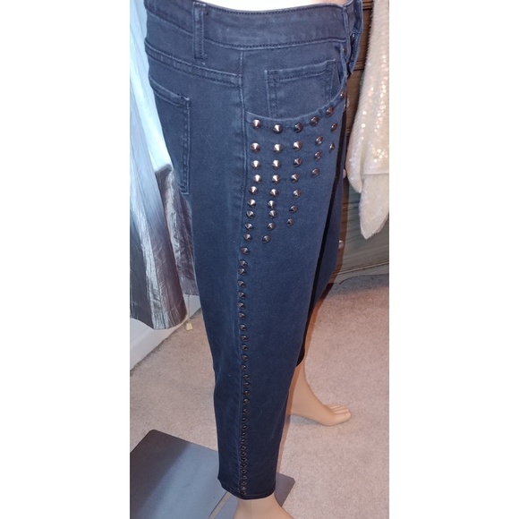 FOREVER 21 BLACK STUDDED SKINNY JEANS - Picture 2 of 4